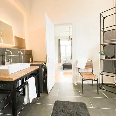 Altbauwohnung Mit Schleiblick - Erster Stock Szlezwik