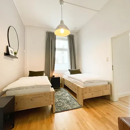 Apartament Altbauwohnung Mit Schleiblick - Erster Stock *